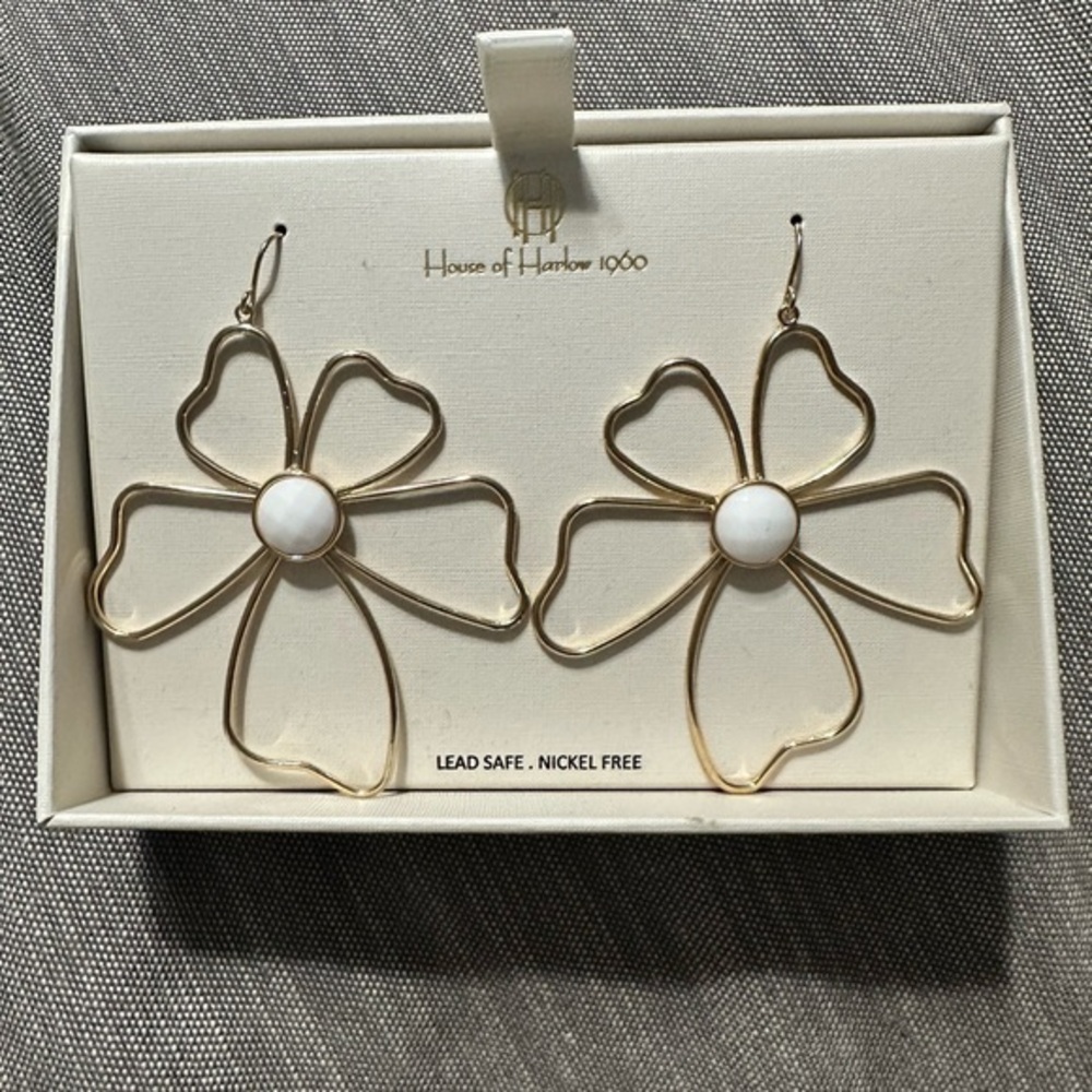House of Harlow Flower Earrings NIB